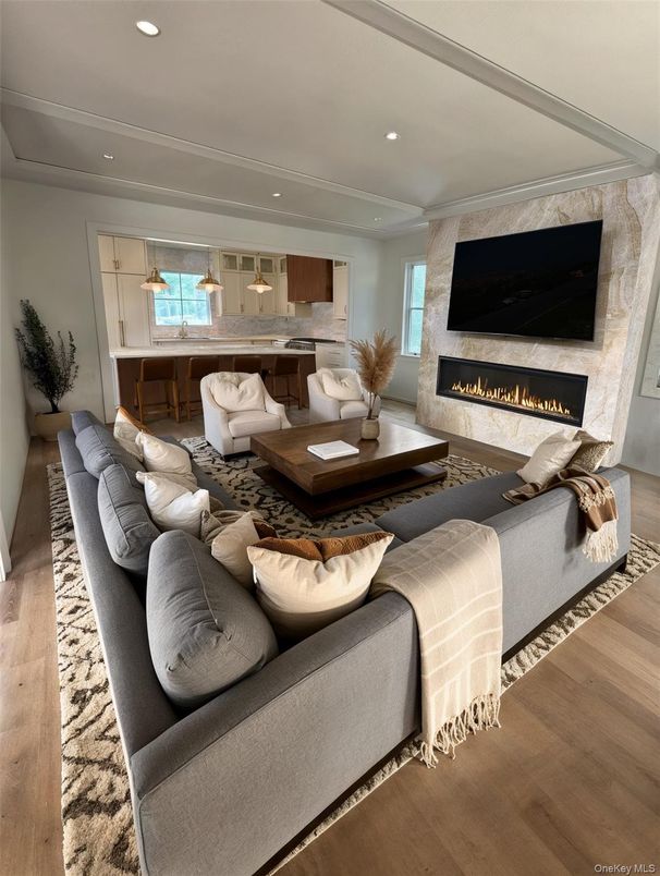 Fireplace, Interior, Living room, Pendant Lights, Recessed Lighting, Wood Texture Flooring