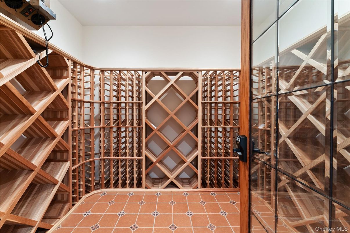 Interior, Wine Storage