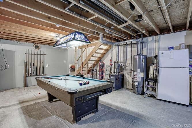 Billiard Table, Game Room, Interior, Pendant Lights, Wooden Beams