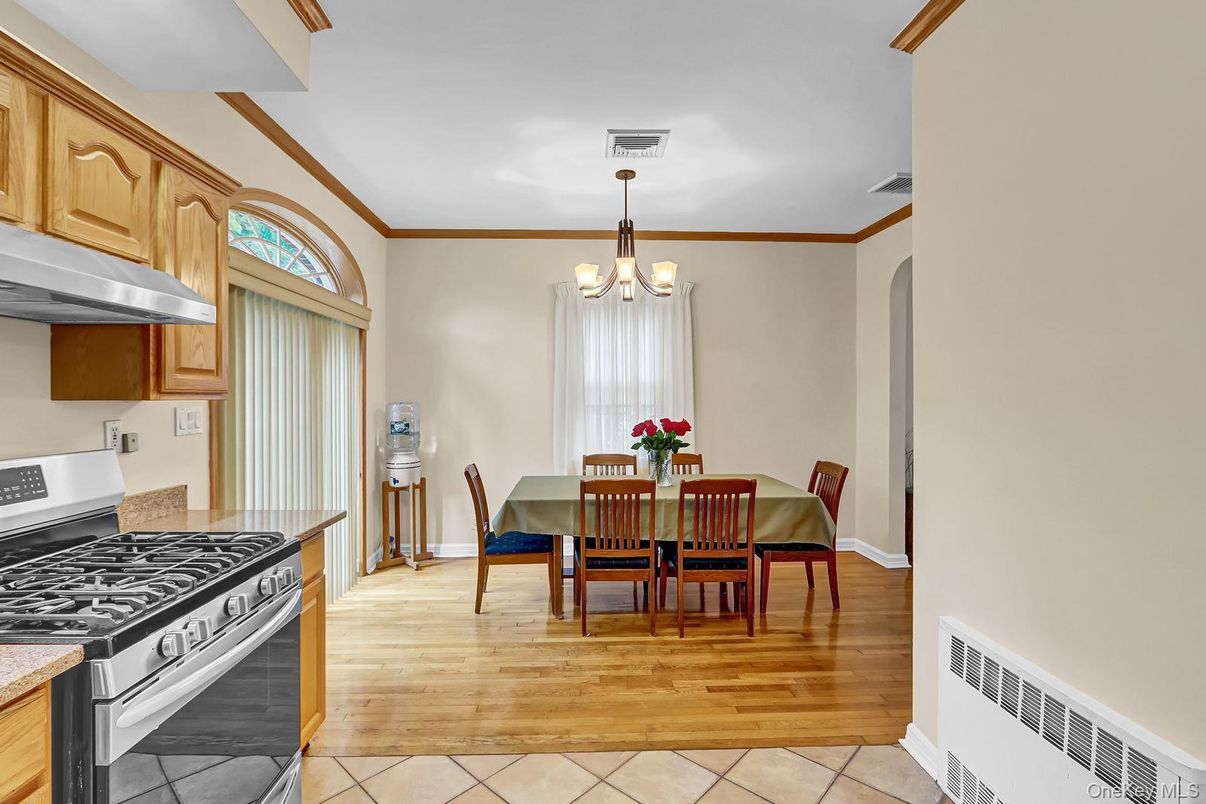 Chandelier, Dining room, Interior, Kitchen, Wood Texture Flooring
