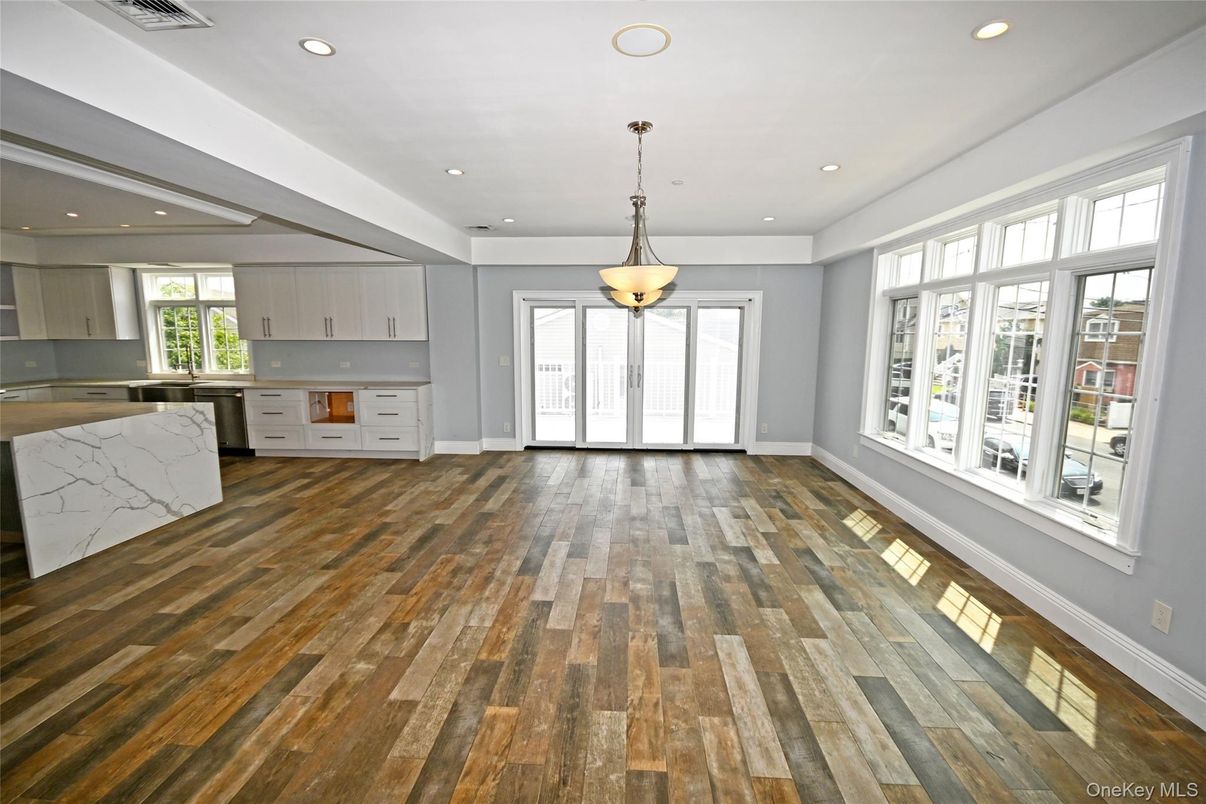 Interior, Kitchen, Pendant Lights, Recessed Lighting, Wood Texture Flooring