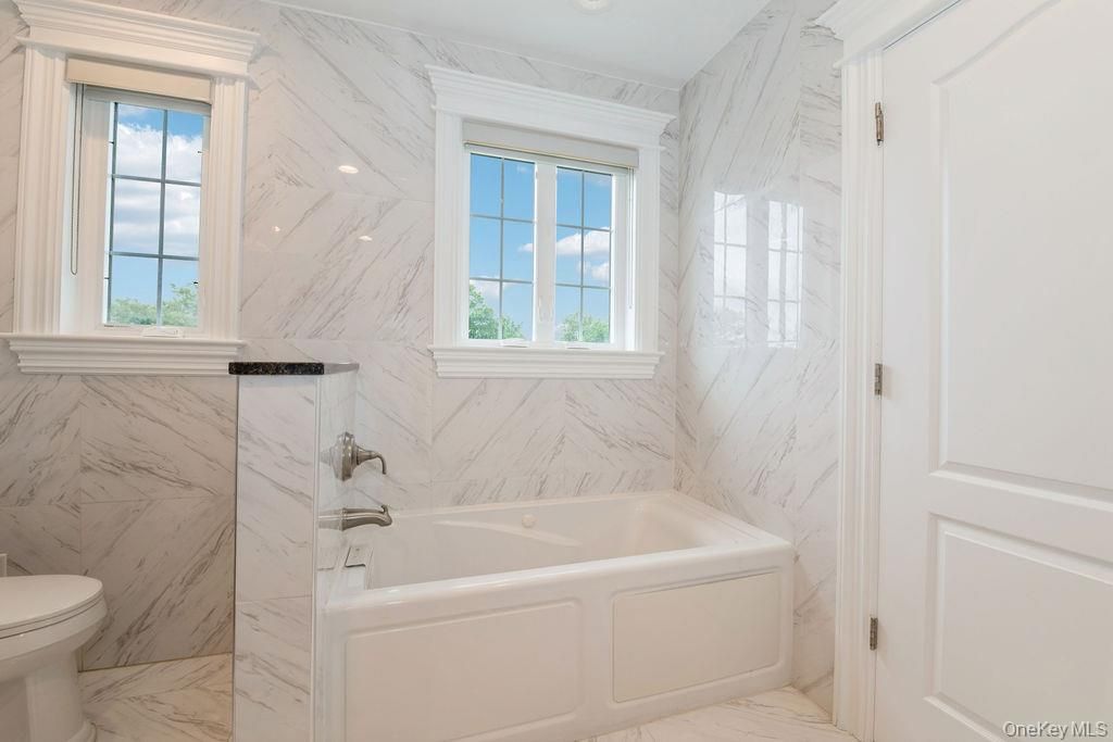 Bathroom, Interior, Marble, Marble Walls, Recessed Lighting