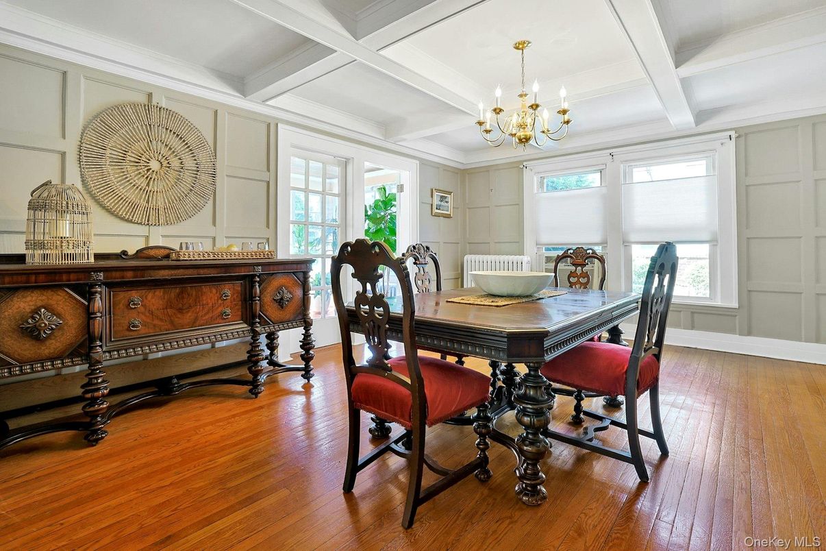 Chandelier, Dining room, Interior, Wood Texture Flooring