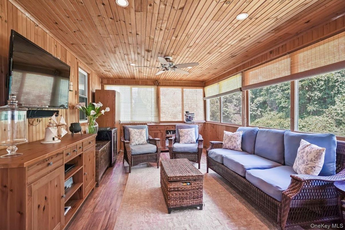 Interior, Living room, Recessed Lighting, Wooden Ceilings, Wood Texture Flooring