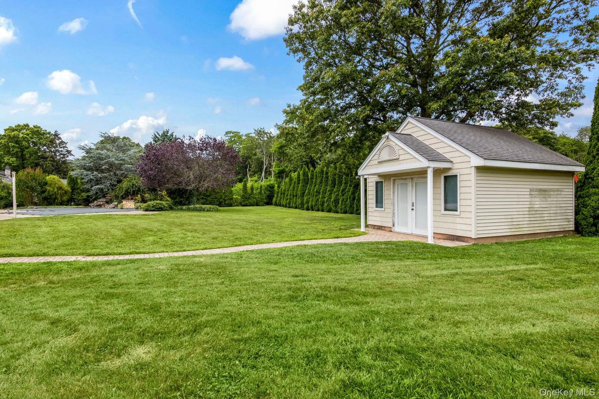 Backyard, Detached Garage, Exterior