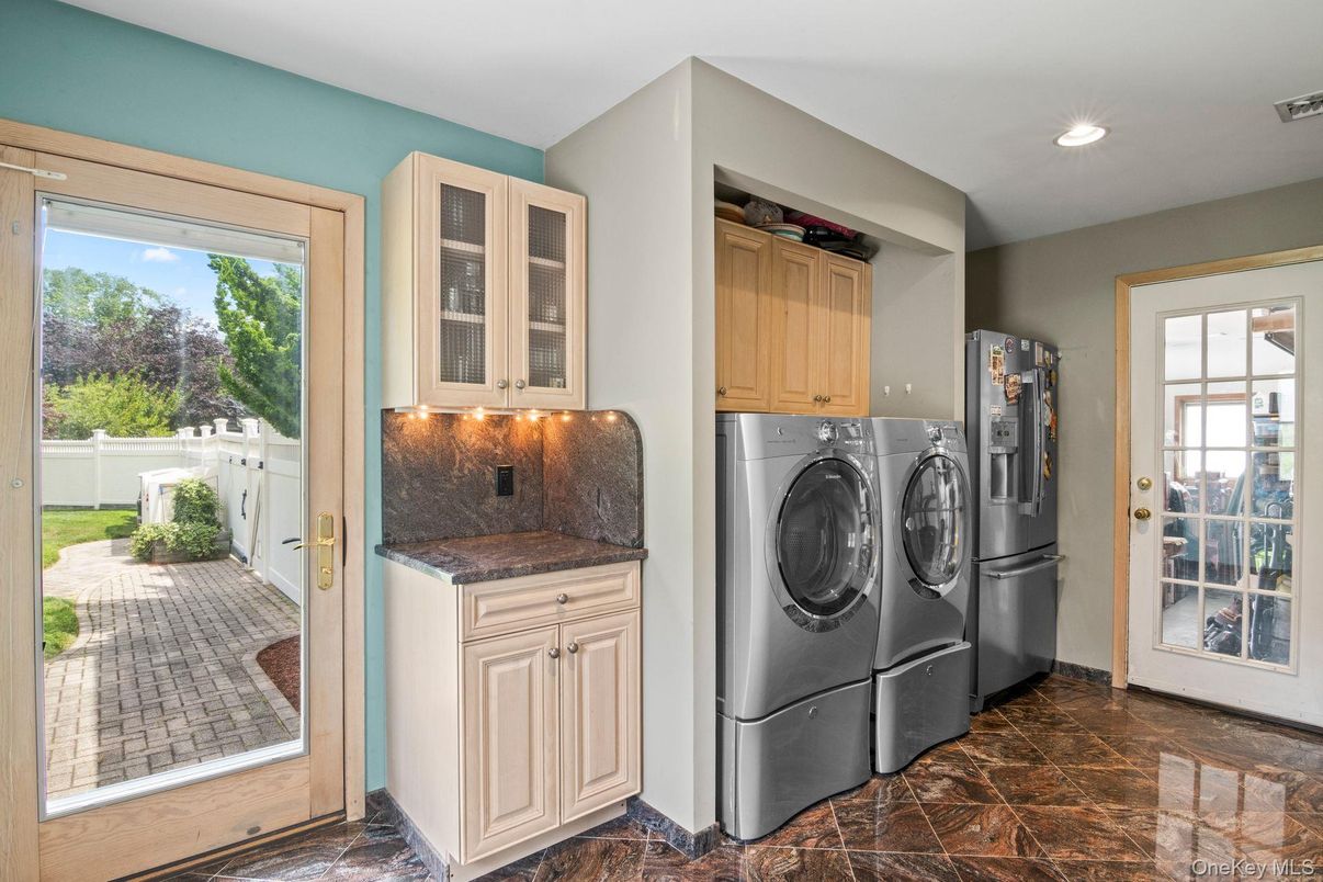 Interior, Recessed Lighting, Washer