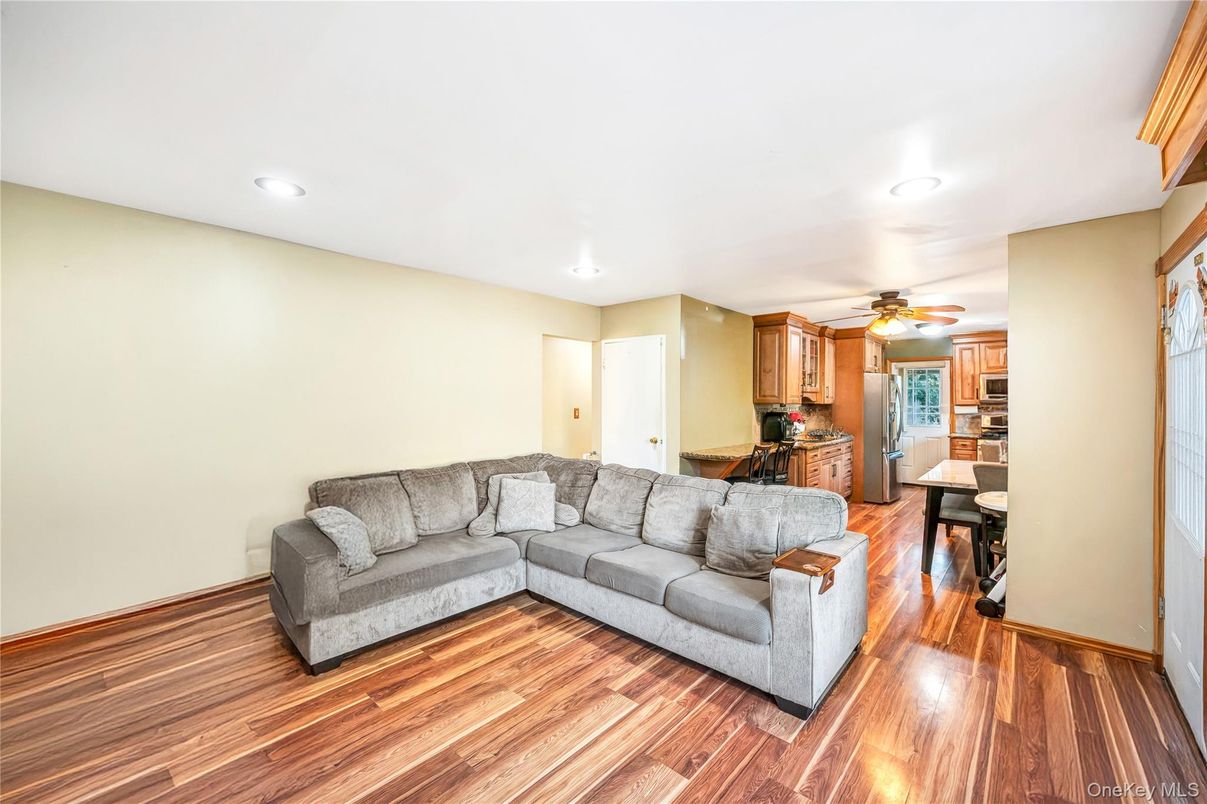 Interior, Kitchen, Living room, Recessed Lighting, Wood Texture Flooring