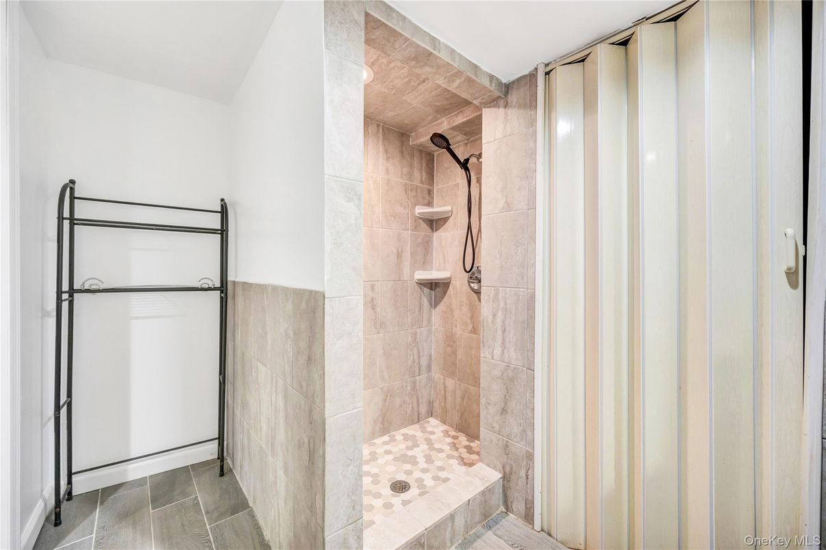 Bathroom, Interior, Wooden Ceilings