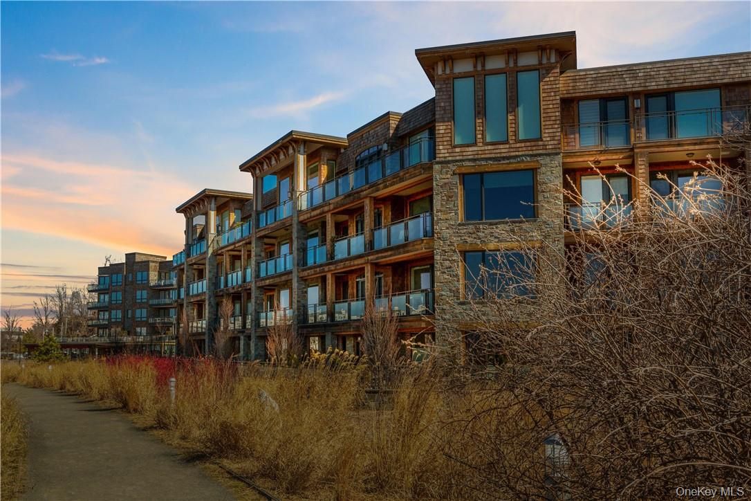 Exterior, Facade, Condo Building