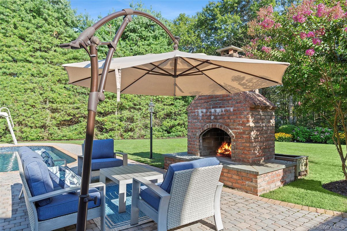Exterior, Fireplace