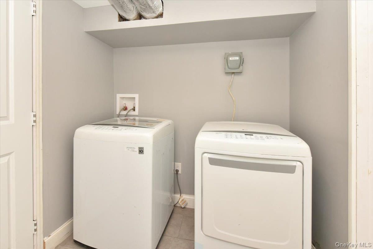 Interior, Washer