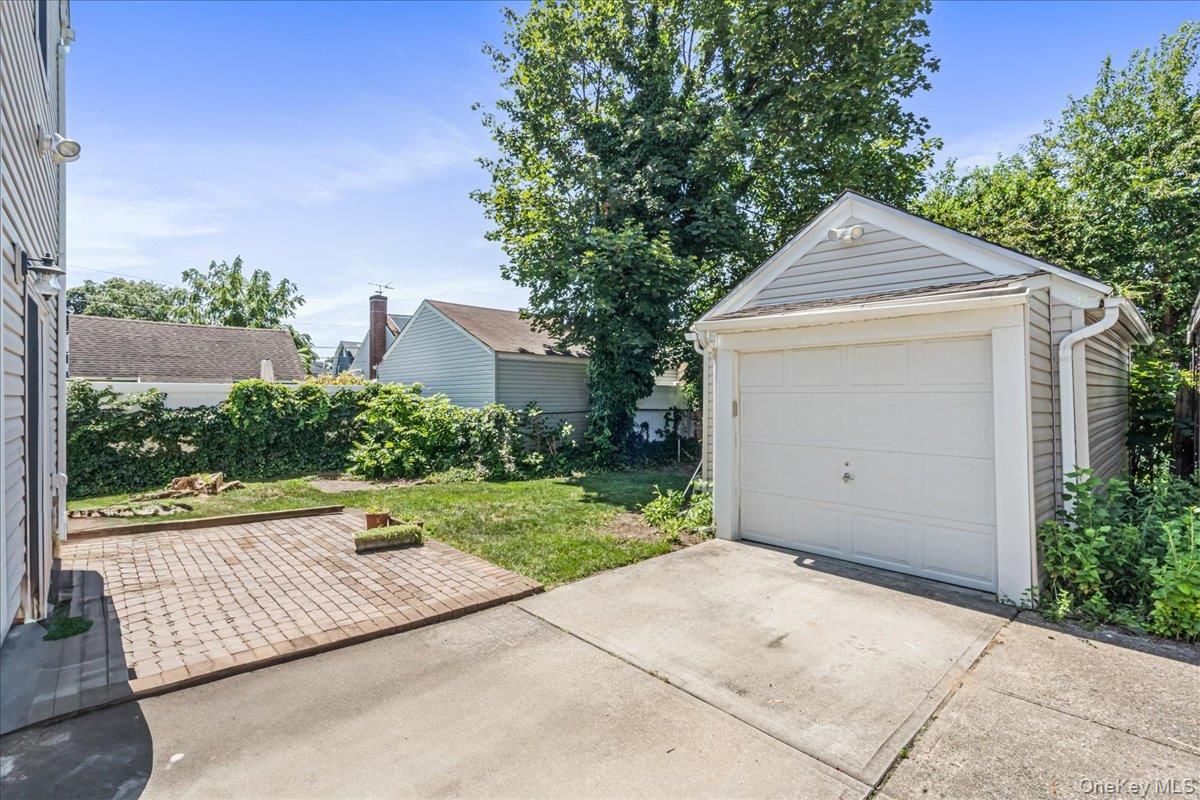 Backyard, Detached Garage, Exterior