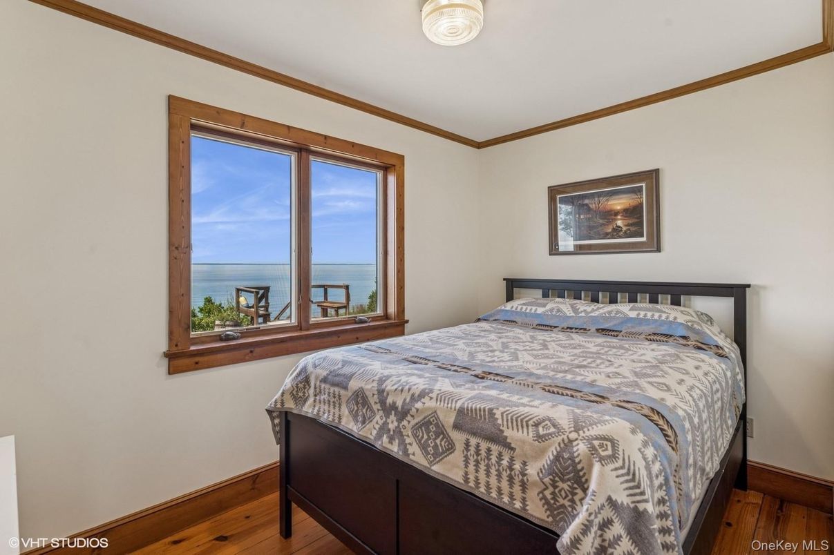 Bedroom, Interior, Water, Wood Texture Flooring