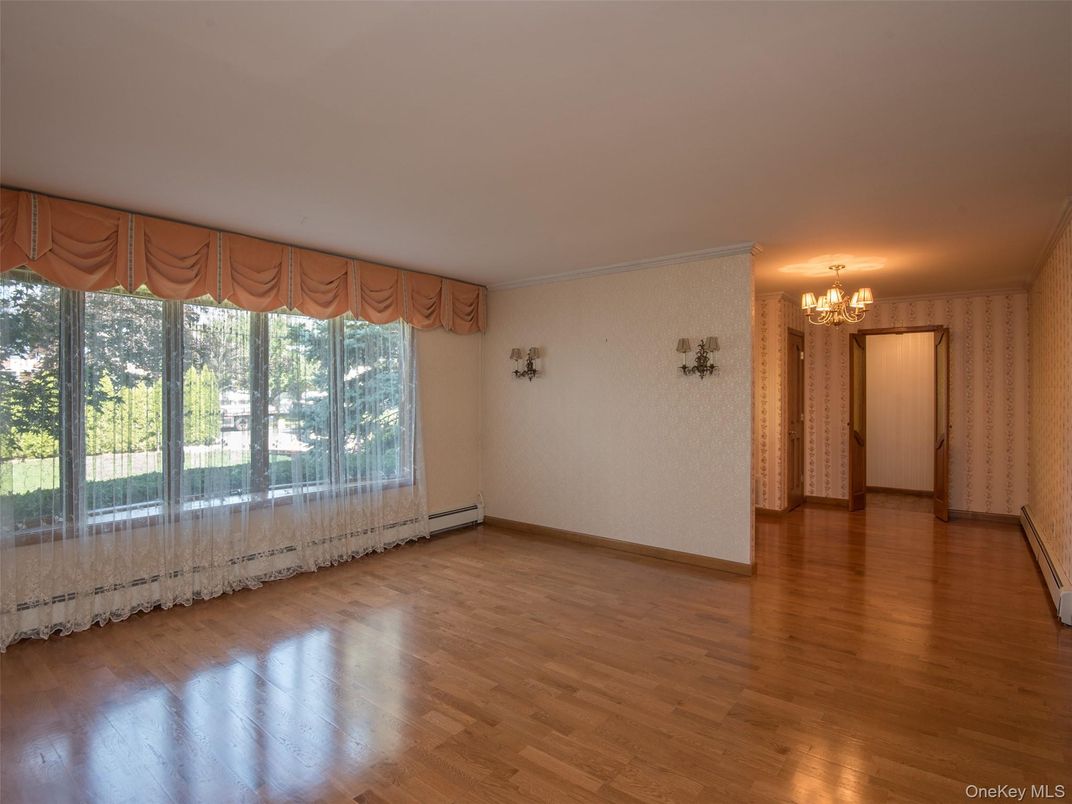 Chandelier, Empty room, Interior, Wood Texture Flooring