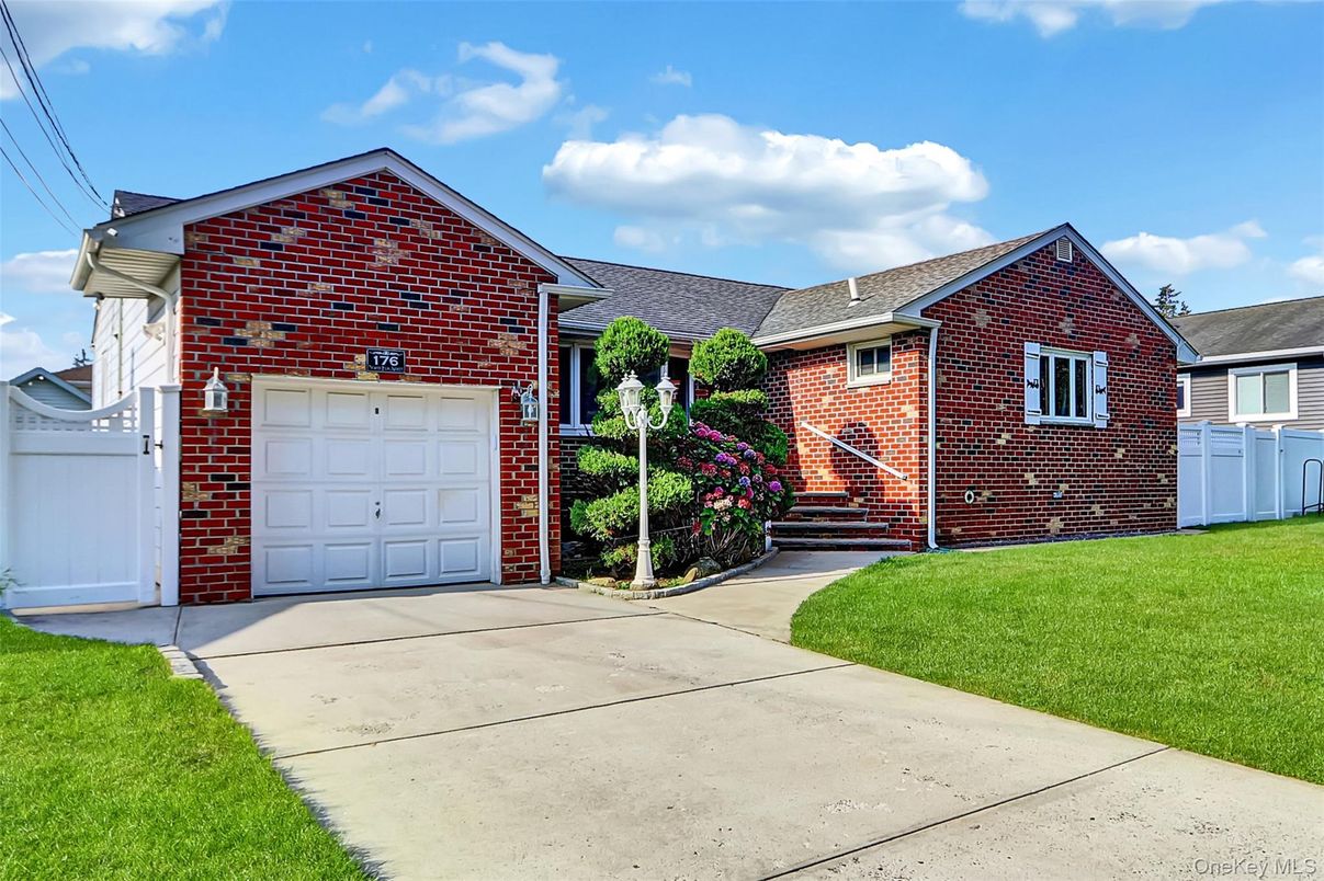 Attached, Exterior, Facade, Brick Facade, Brick Traditional