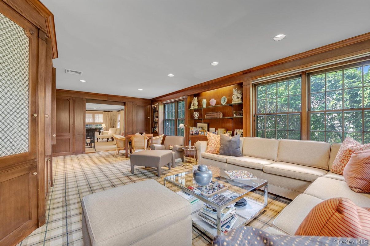 Dining room, Interior, Living room, Recessed Lighting