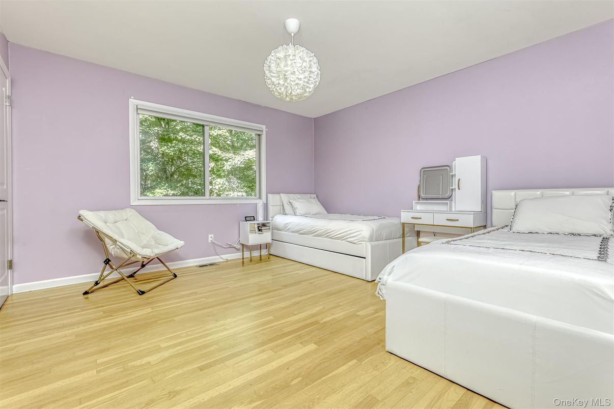 Bedroom, Interior, Pendant Lights, Wood Texture Flooring