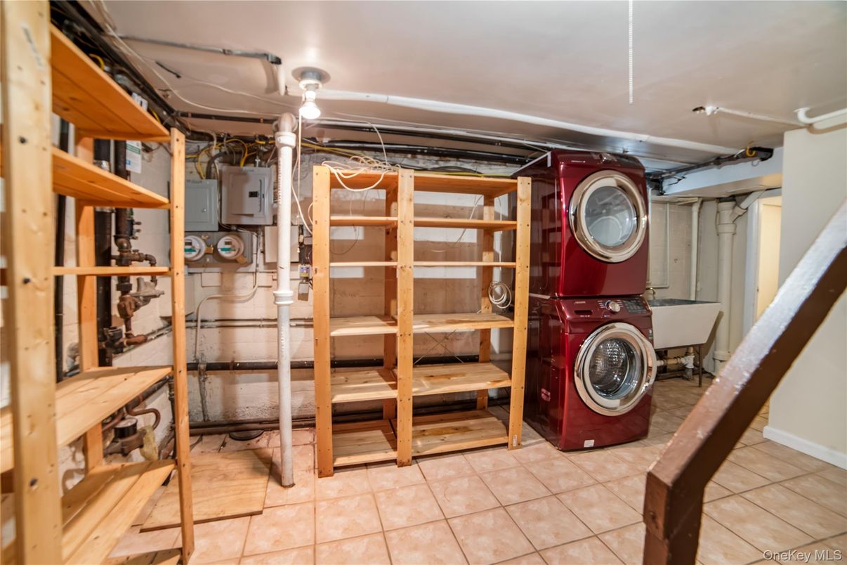 Interior, Washer