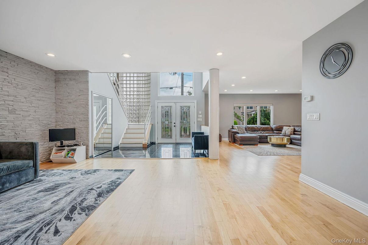 Interior, Living room, Recessed Lighting, Stone Walls, Wood Texture Flooring