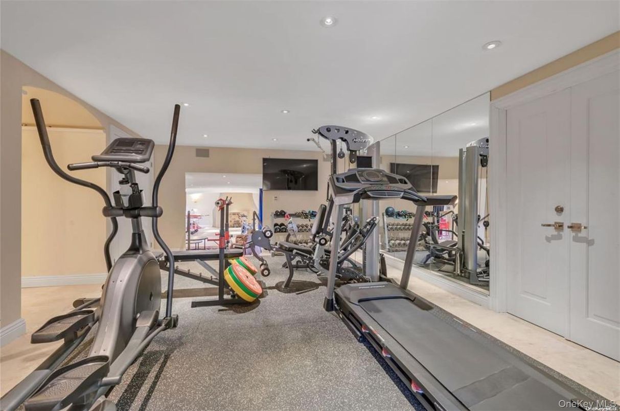 Fitness Equipment, Interior, Recessed Lighting