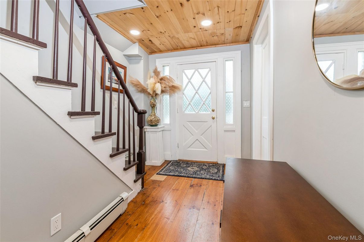 Interior, Recessed Lighting, Wooden Ceilings, Wood Texture Flooring