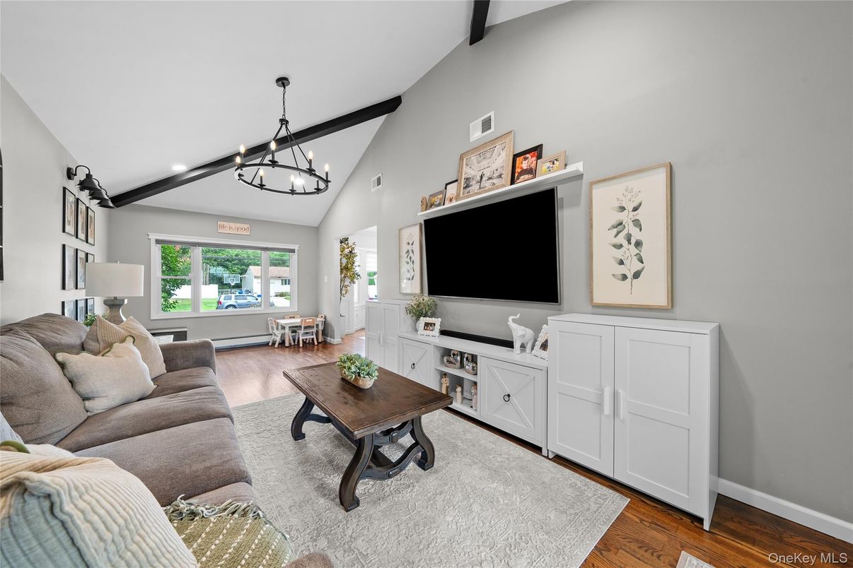 Chandelier, Interior, Living room, Recessed Lighting, Wooden Beams, Wood Texture Flooring