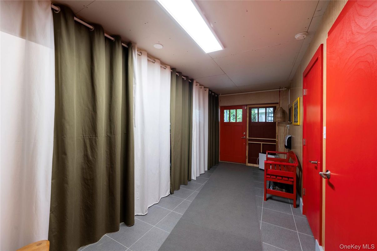 Interior, Recessed Lighting
