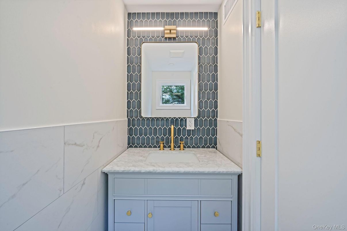 Bathroom, Interior, Marble Walls