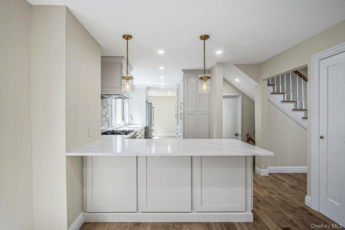 Interior, Kitchen, Pendant Lights, Recessed Lighting, Wood Texture Flooring
