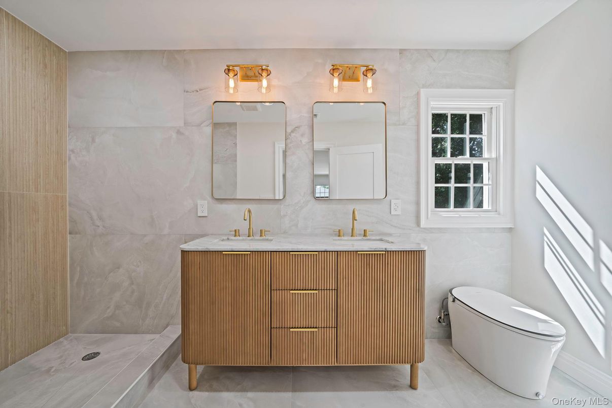 Bathroom, Interior, Marble Walls