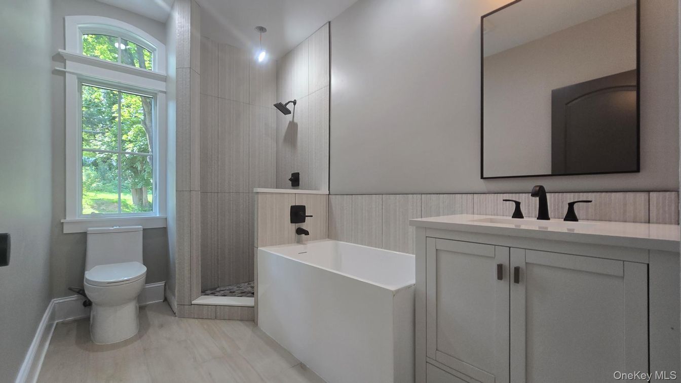 Bathroom, Dual Sink Vanities, Interior, Wood Texture Flooring