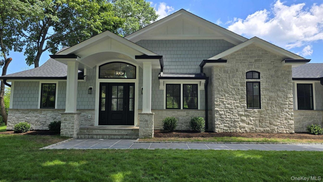 Exterior, Facade, American Craftsman