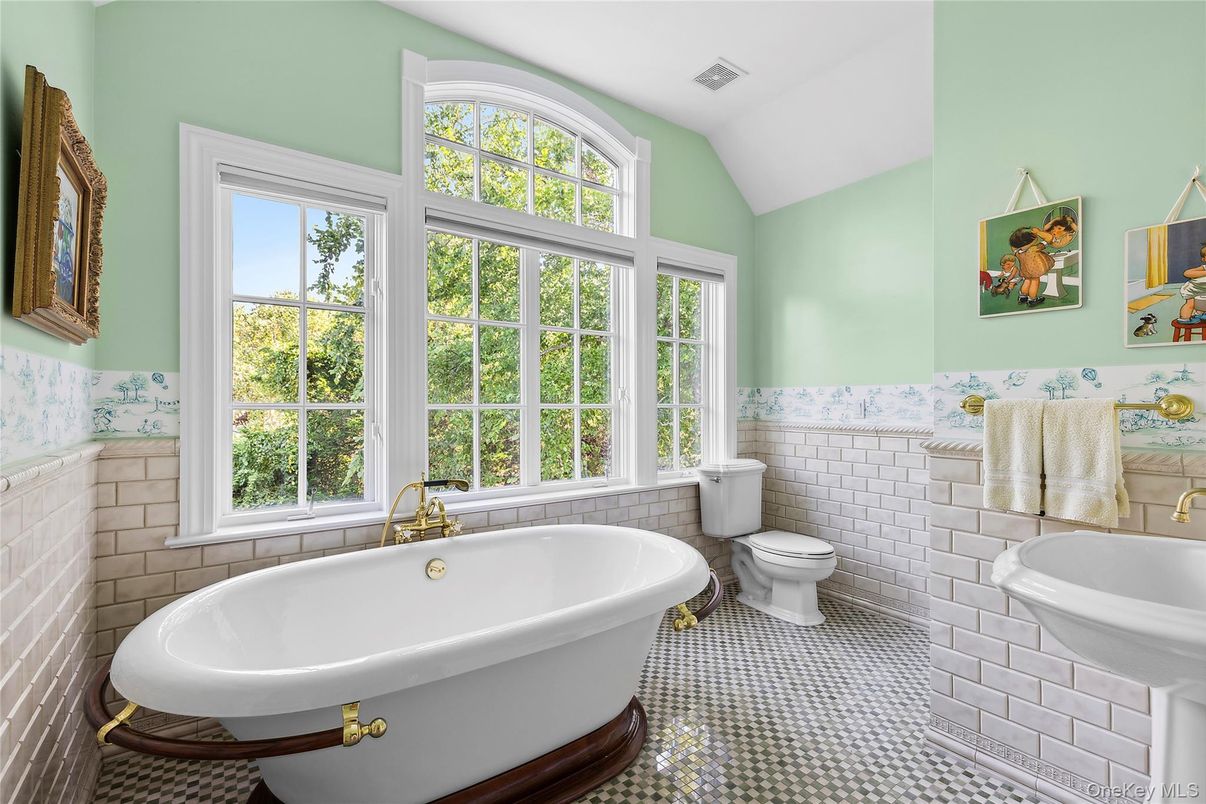 Bathroom, Free Standing Baths, Interior