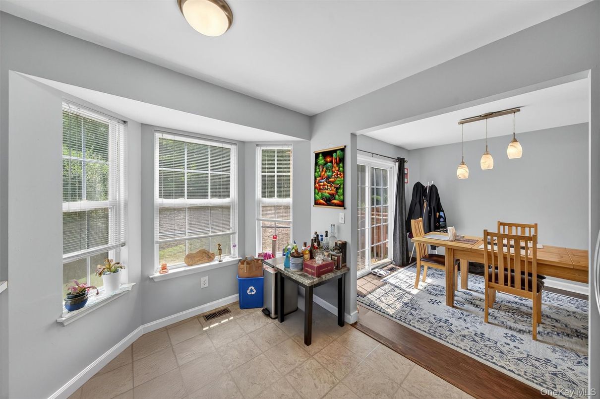 Dining room, Interior, Pendant Lights