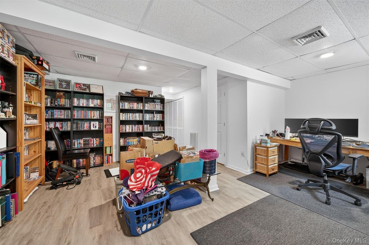 Home Office, Interior, Recessed Lighting, Wood Texture Flooring