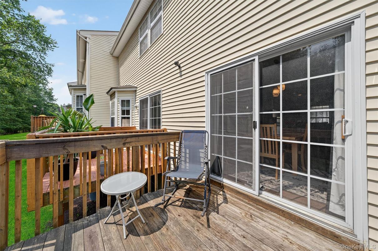 Exterior, Wood Texture Flooring