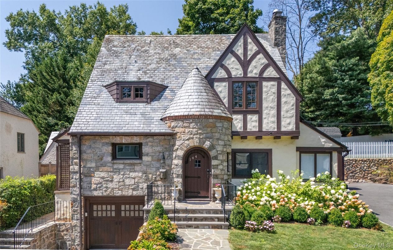 Attached, Exterior, Facade, Tudor Revival