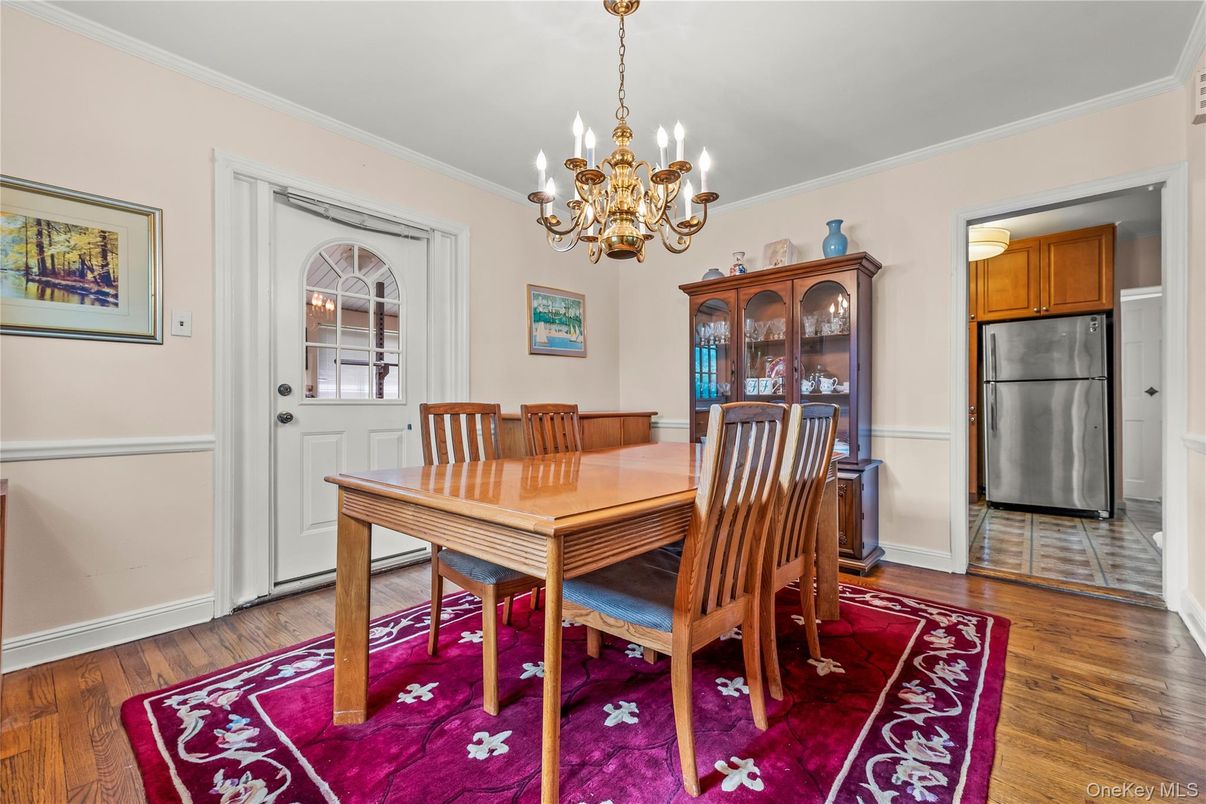 Chandelier, Dining room, Interior, Kitchen, Wood Texture Flooring