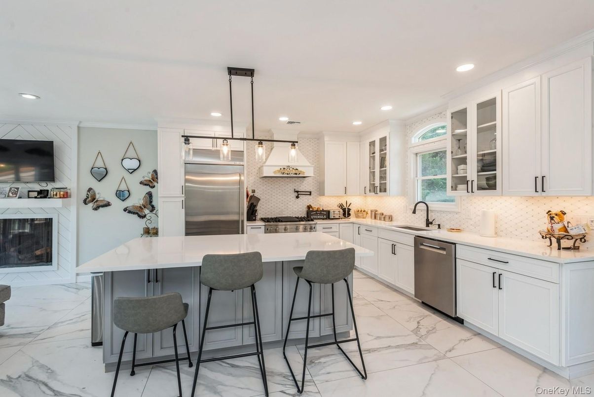 Interior, Kitchen, Marble, Pendant Lights, Recessed Lighting, Stainless Steel Appliances