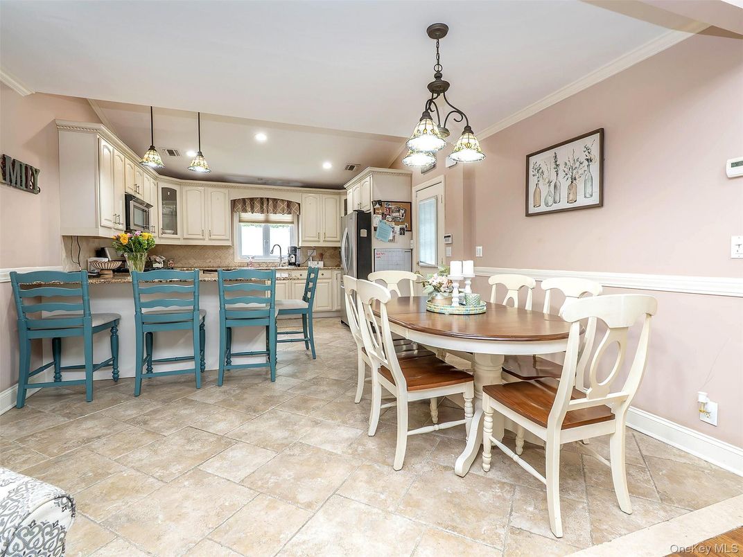 Dining room, Interior, Kitchen, Pendant Lights, Recessed Lighting