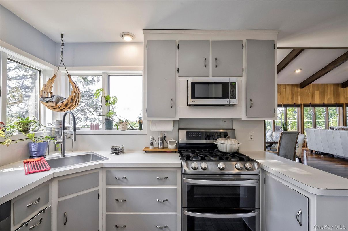 Interior, Kitchen, Pendant Lights, Recessed Lighting, Stainless Steel Appliances