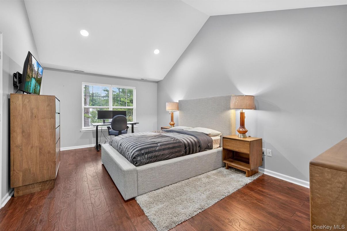 Bedroom, Home Office, Interior, Recessed Lighting, Wood Texture Flooring