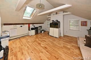 Interior, Pendant Lights, Wood Texture Flooring
