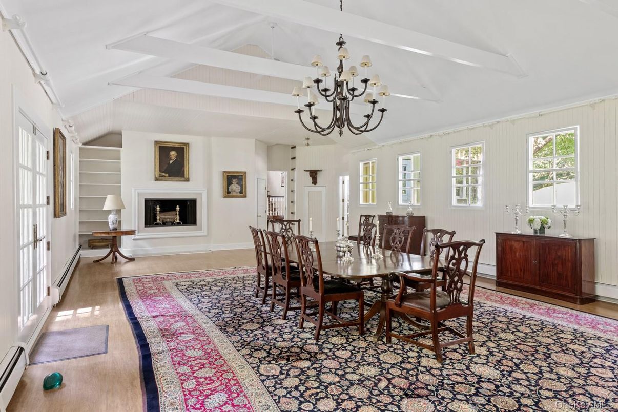 Chandelier, Dining room, Fireplace, Interior, Wood Texture Flooring