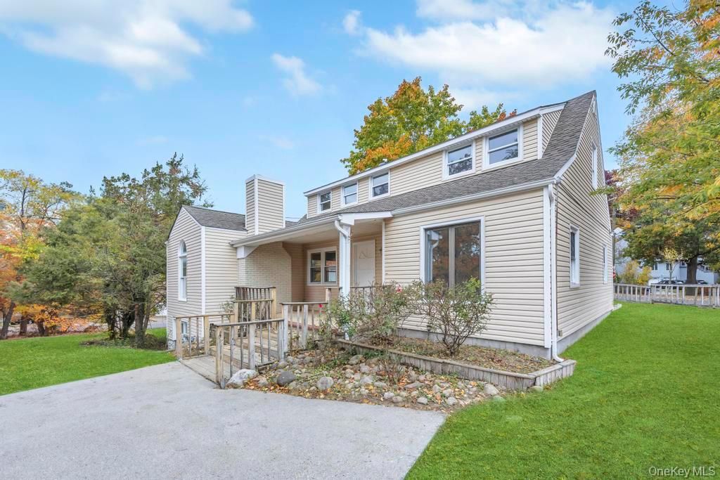 Backyard, Exterior, Facade, Cape Cod