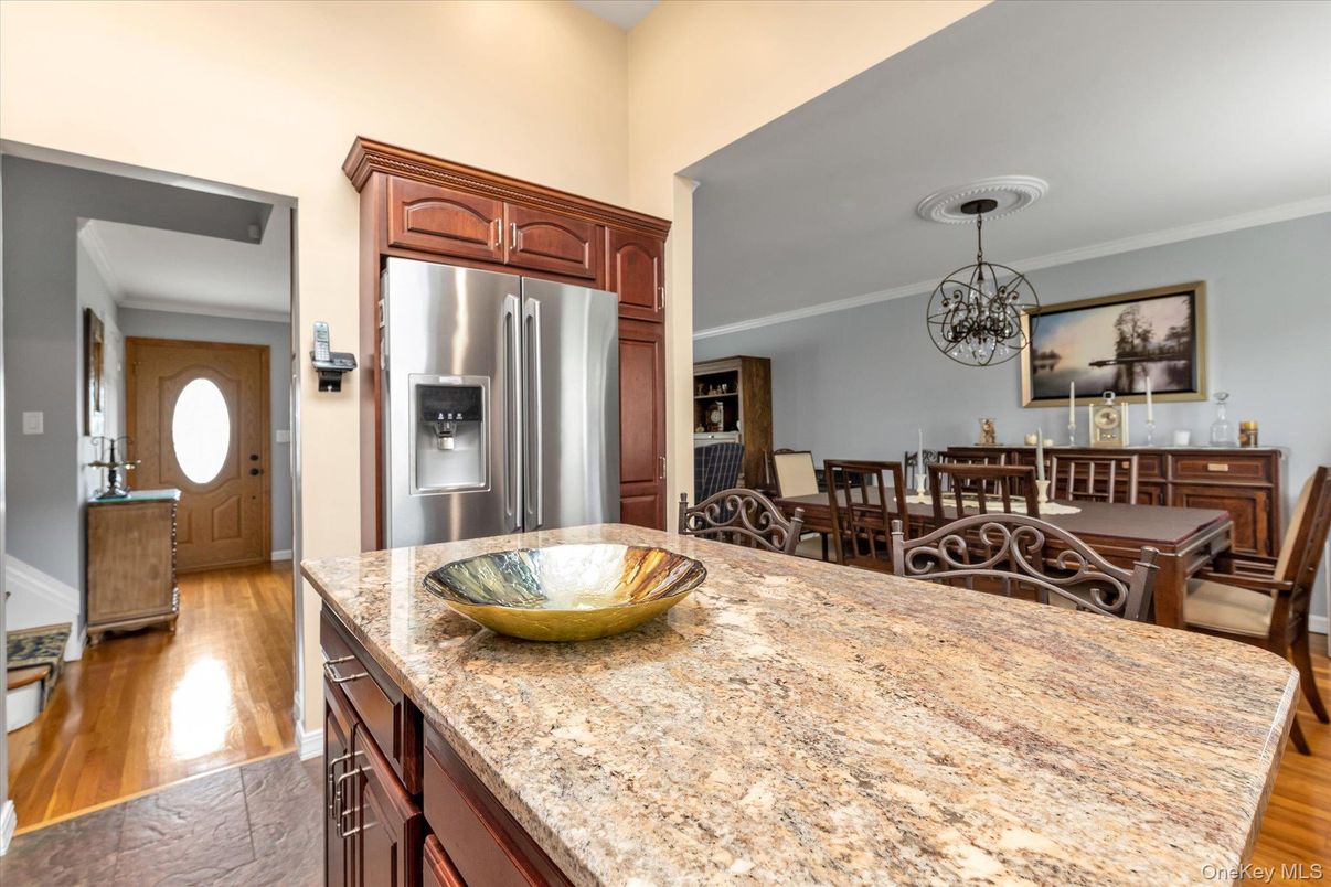 Dining room, Interior, Kitchen, Pendant Lights, Stainless Steel Appliances, Wood Texture Flooring
