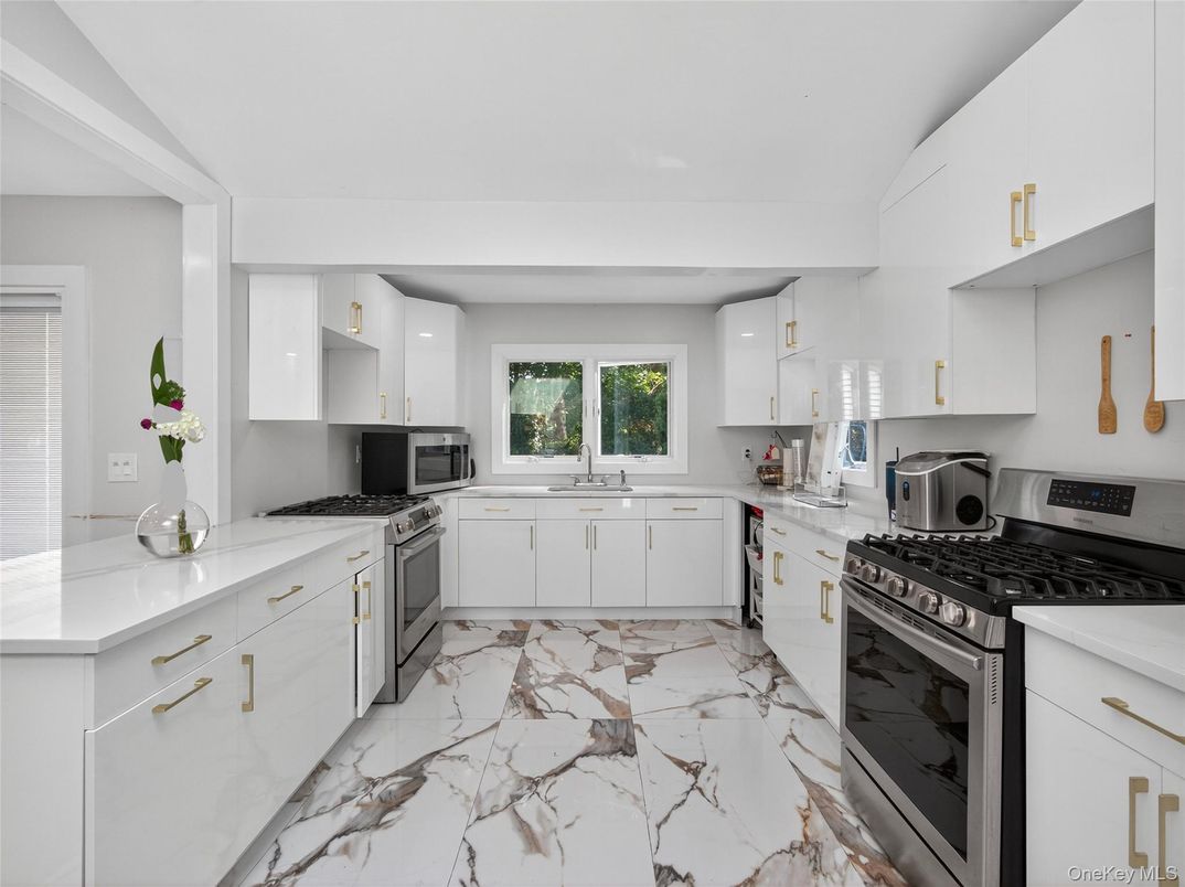 Interior, Kitchen, Marble, Stainless Steel Appliances