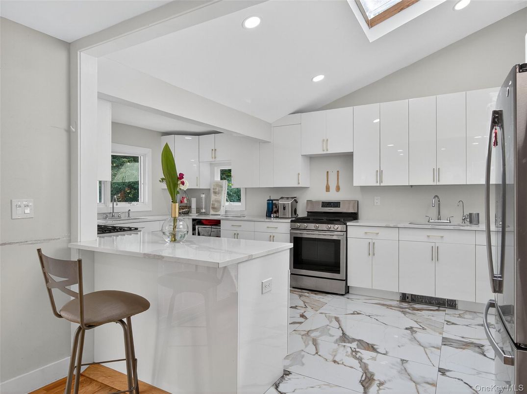 Interior, Kitchen, Marble, Recessed Lighting, Stainless Steel Appliances
