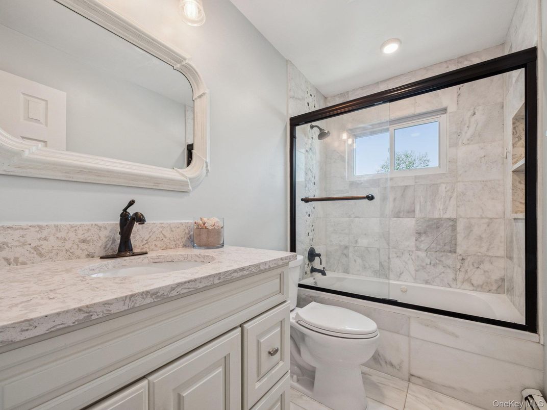 Bathroom, Interior, Marble Walls, Recessed Lighting