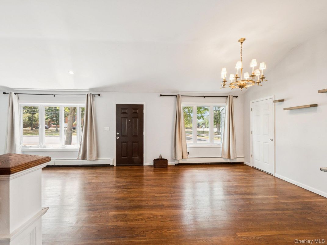 Chandelier, Empty room, Interior, Wood Texture Flooring